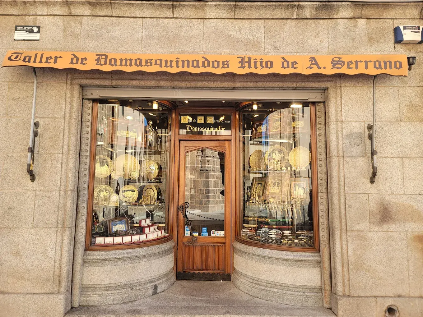 Foto de Arte de Toledo - Damasquinados A. Serrano