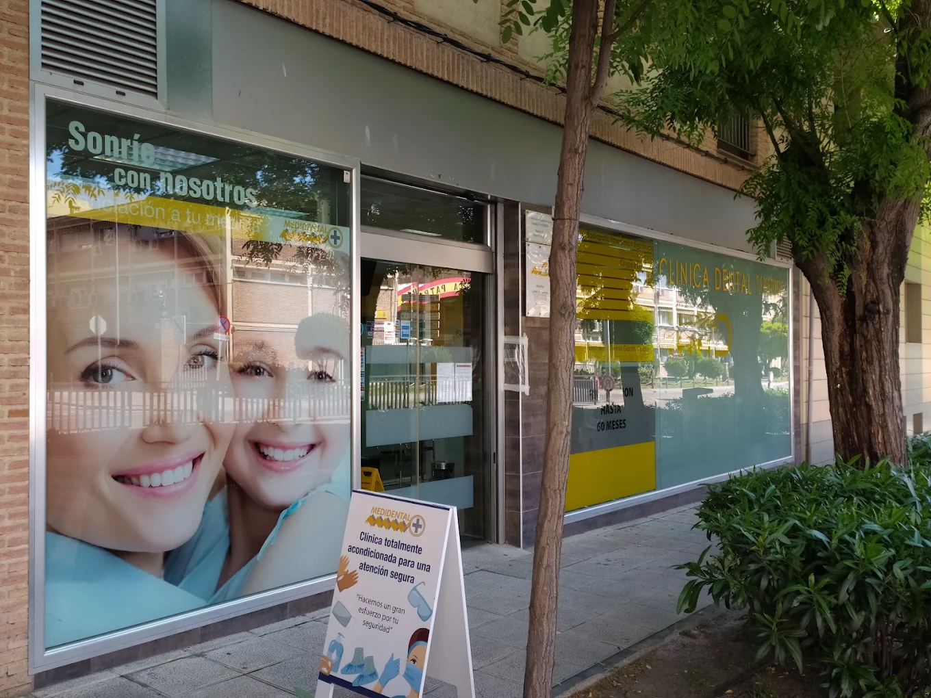 Foto de CLÍNICA DENTAL MEDIDENTAL PLUS TOLEDO