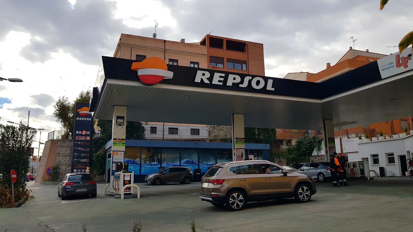 Foto de Estación de Servicio Repsol