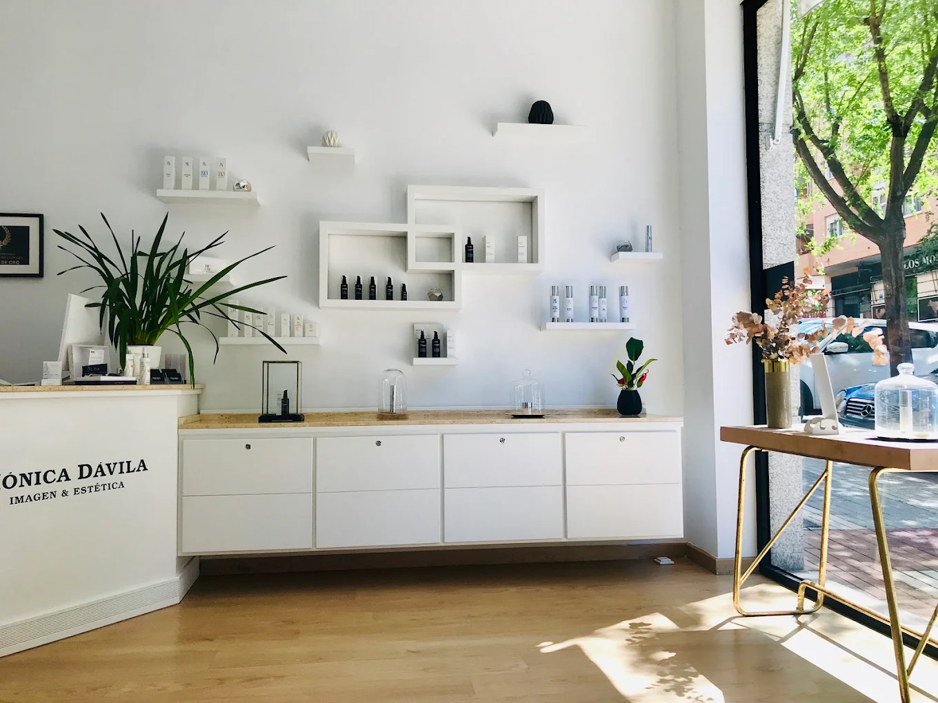 Foto de Mónica Dávila Imagen y Estética